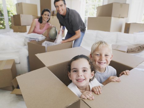 Moving van service for South Croydon home relocations