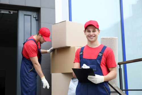 Moving truck service for South Croydon house removals