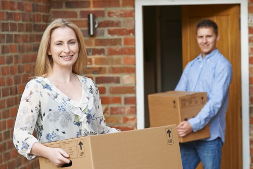 Load-based and cubic-yard quote options for South Croydon removals