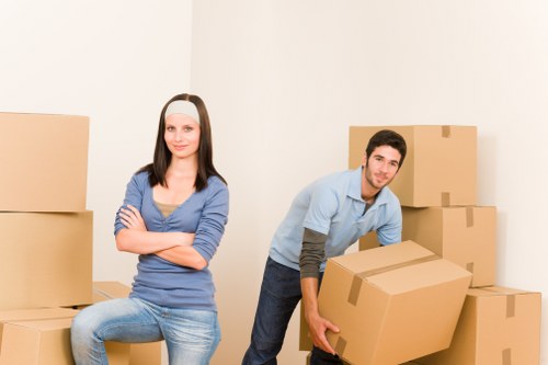 Flexible man and van transport for flat removals and storage moves in South Croydon
