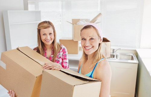 Commercial moving van support for South Croydon businesses