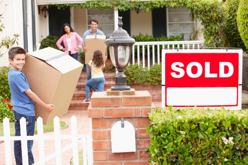 Checklist and moving supplies for a house move in South Croydon