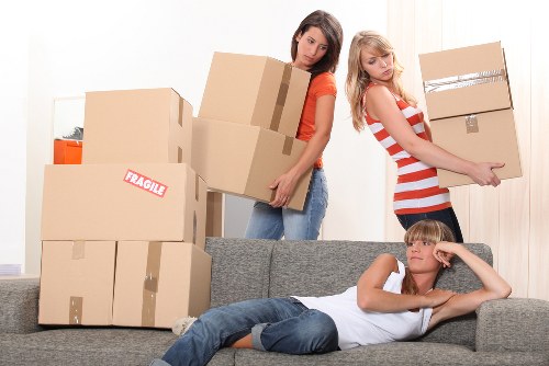 Local removal team planning a move in South Croydon street area